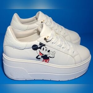 Disney x Aldo Women’s White Platform Mickey & Minnie D100Z Sneakers Size 9 US